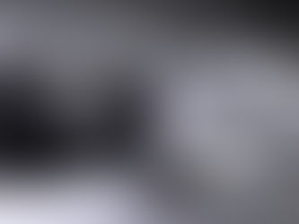 Conforme a una piedra, atónita y bloqueada.