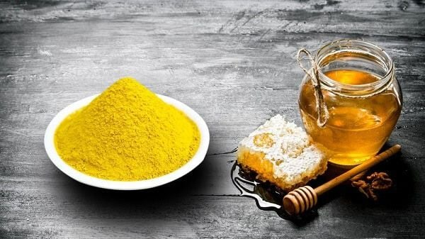 Nghệ và mật ong – bộ đôi vàng trong việc kháng viêm và giảm đau khớp.