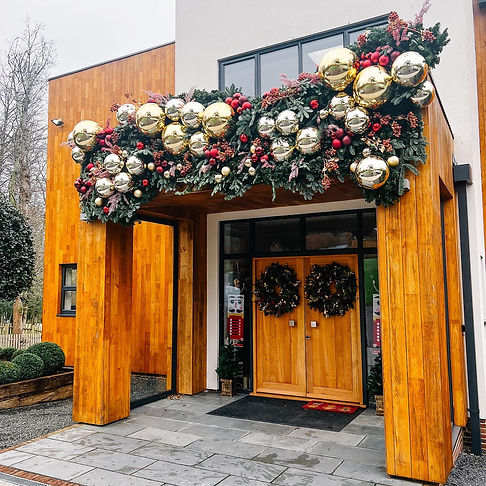 Christmas Decorators , Surrey and London