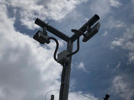 Integration security of perimeter with cameras and ligth