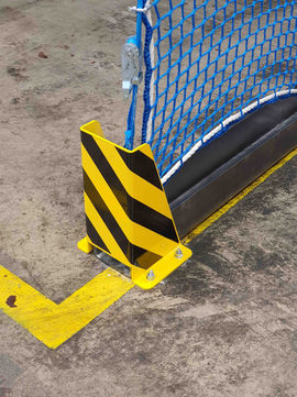 Aan de grond bevestigde aanrijdbeveiliging.