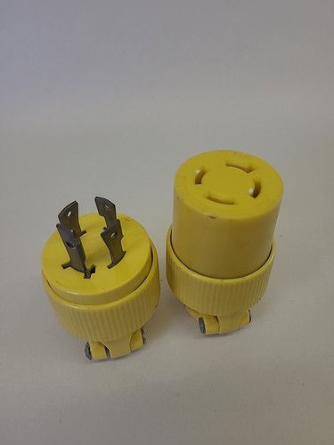 NEMA L17-30P/L17-30R Grounding Locking Plug, 30A 600V AC, 3 Pole 4 Wires