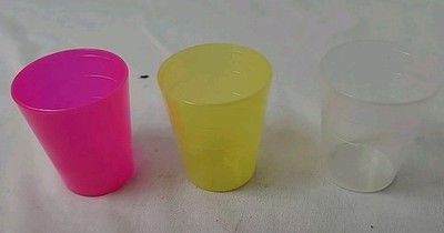 Miniature : Lot of 12 Tupperware small Cups Glasses