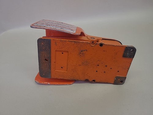 Miniature : Linemaster Hercules 500-AH Industrial Foot Switch 20A 125-250V AC Used