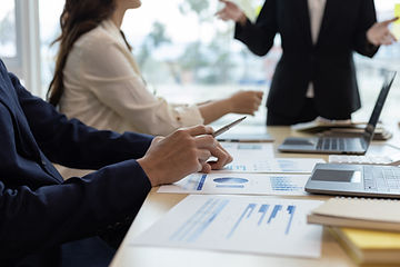 business-partnership-meeting-colleagues-meeting-t-2025-03-23-22-00-17-utc.jpg