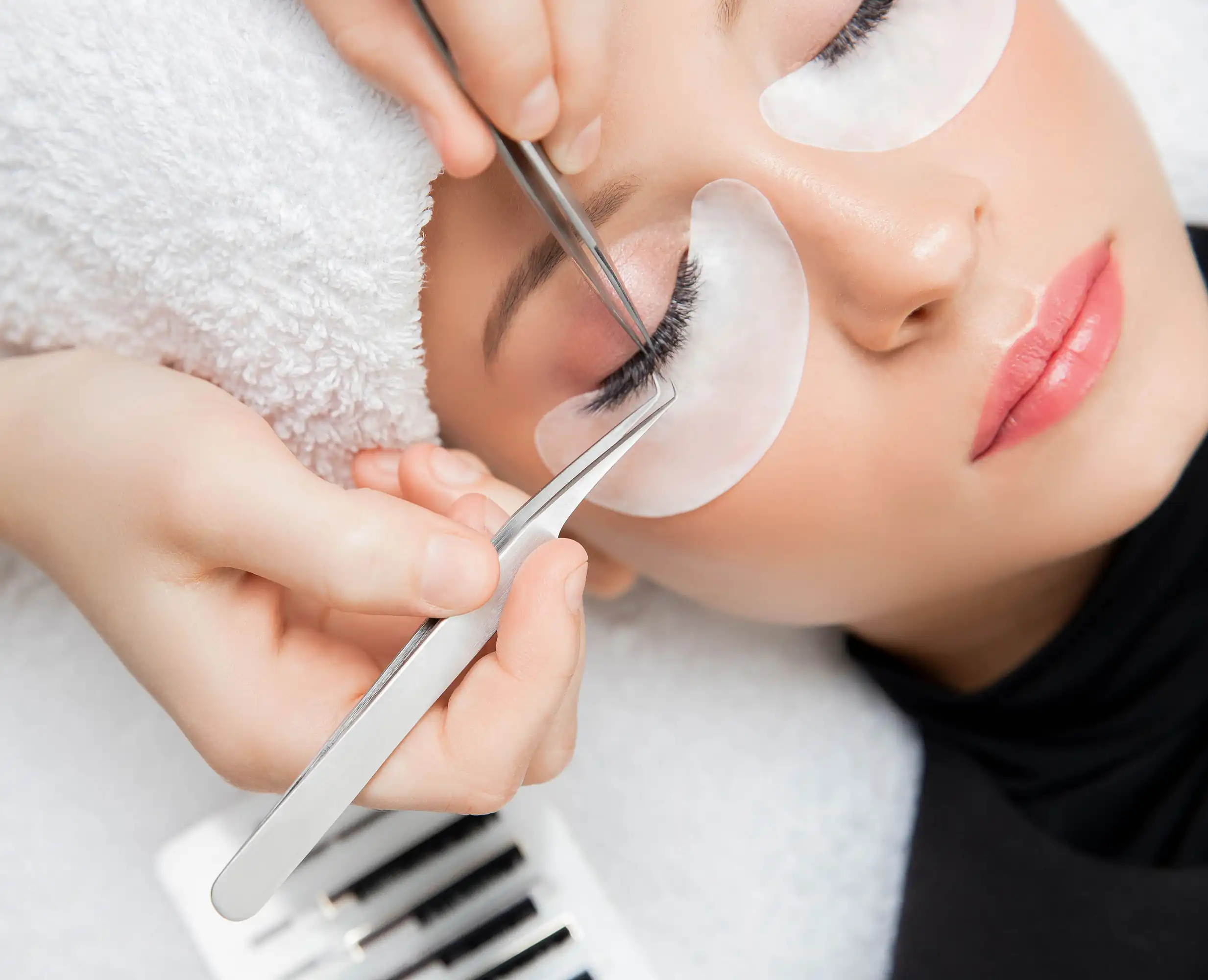 G-BEAUT.-EYELASH-EXTENSION.webp