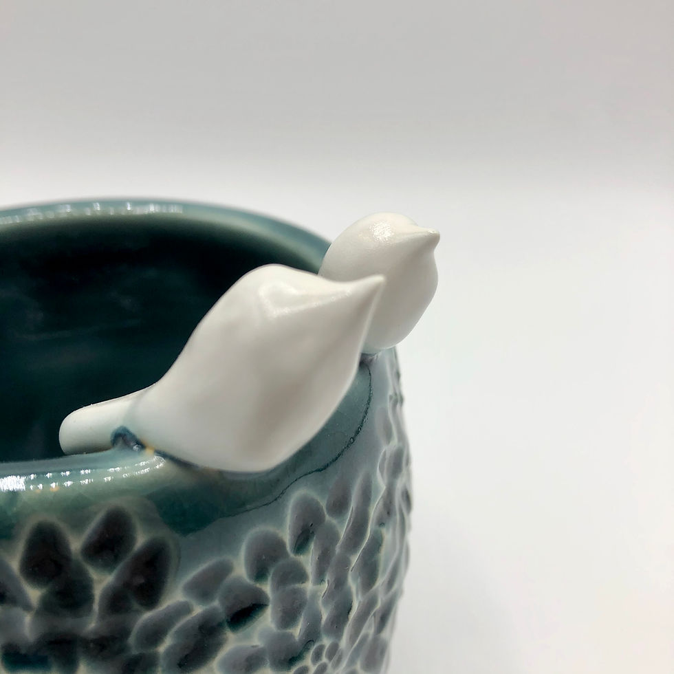 Thumbnail: Small Bird Pot