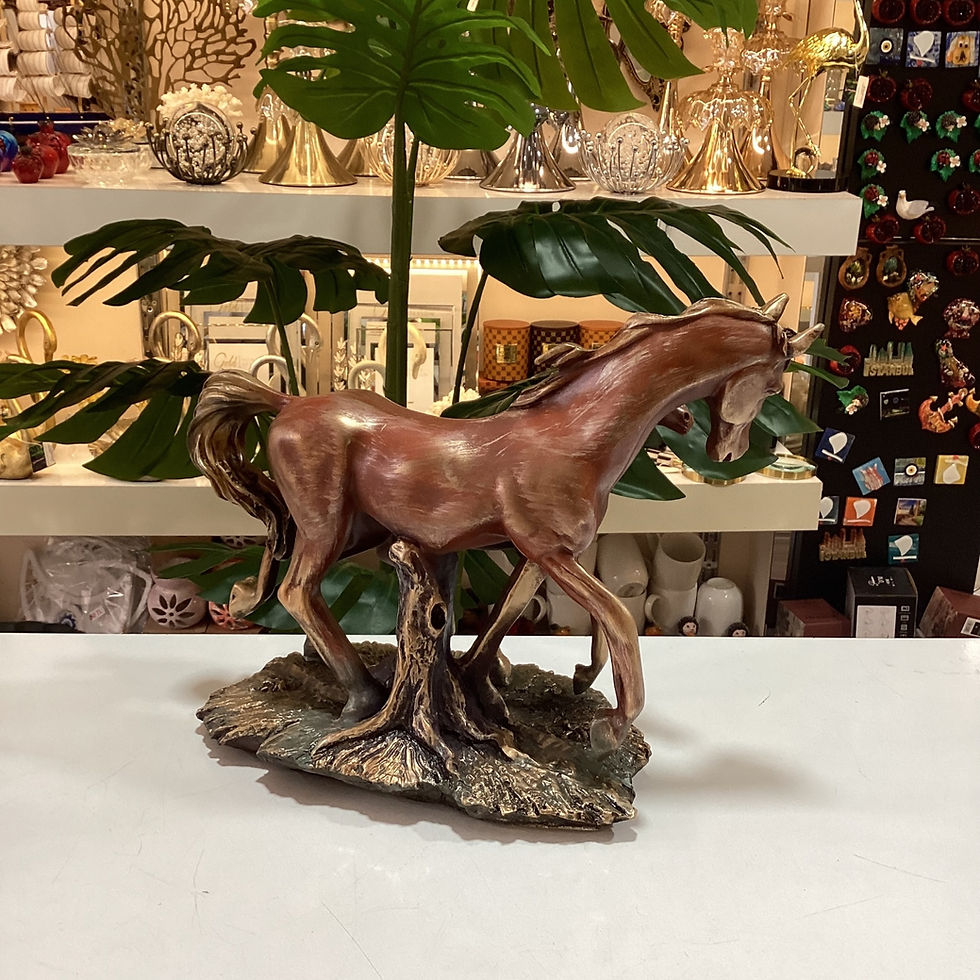 Küçük resim: Taylı At 