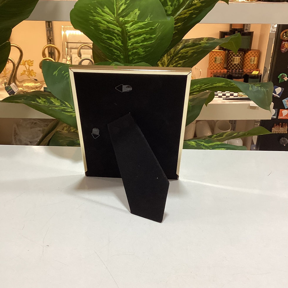 Küçük resim: Bambu Detaylı Metal Fotoğraf Çerçevesi Gold Renk Ürün Hediyelik Dekoratif Ev Eşyası