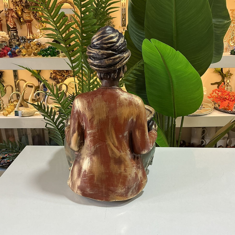 Küçük resim: Dekoratif Figürlü Sepetli Adam | Etnik Tasarım Polyester Döküm Obje 44 cm