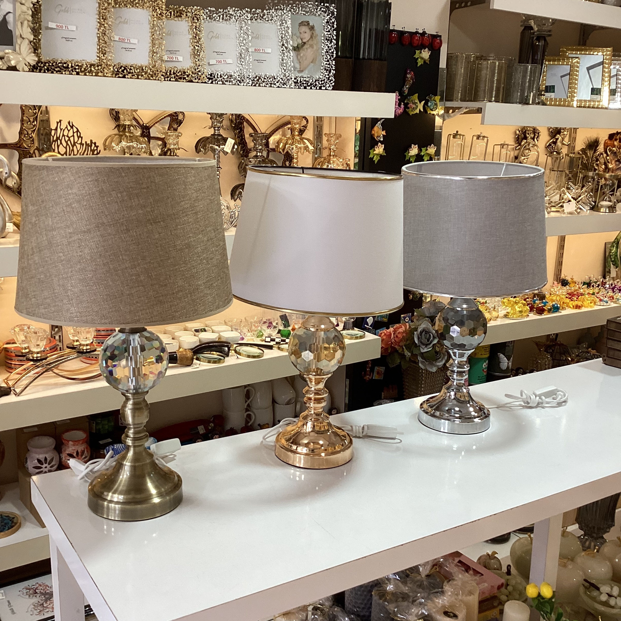 Kristal Taşlı Abajur Kesme Taşlı