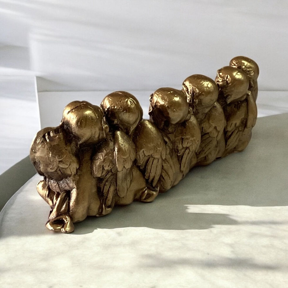 Küçük resim: Dekoratif Gold Renkli 6 Sıralı  Melek Figürlü Obje