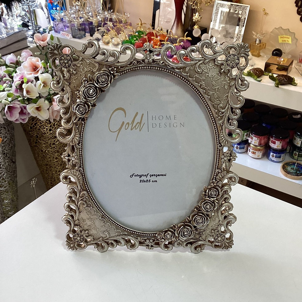 Küçük resim: Güllü Gümüş Renk Çerçeve 20x25 cm Ürün Dekoratif Ev Eşyası