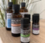 Miniatyrbilde: Romerike Smerteklinikk i Lillestrøm Shop Oilee Soyalys gavepakke julegave Strie Totebag Duftpinner  Kurs Helhetlig Helse Behandling Nevrorefleksolog Terapeut Aromaterapi Samtaleterapeut Lipbalm Olje Eteriske Fotsalt