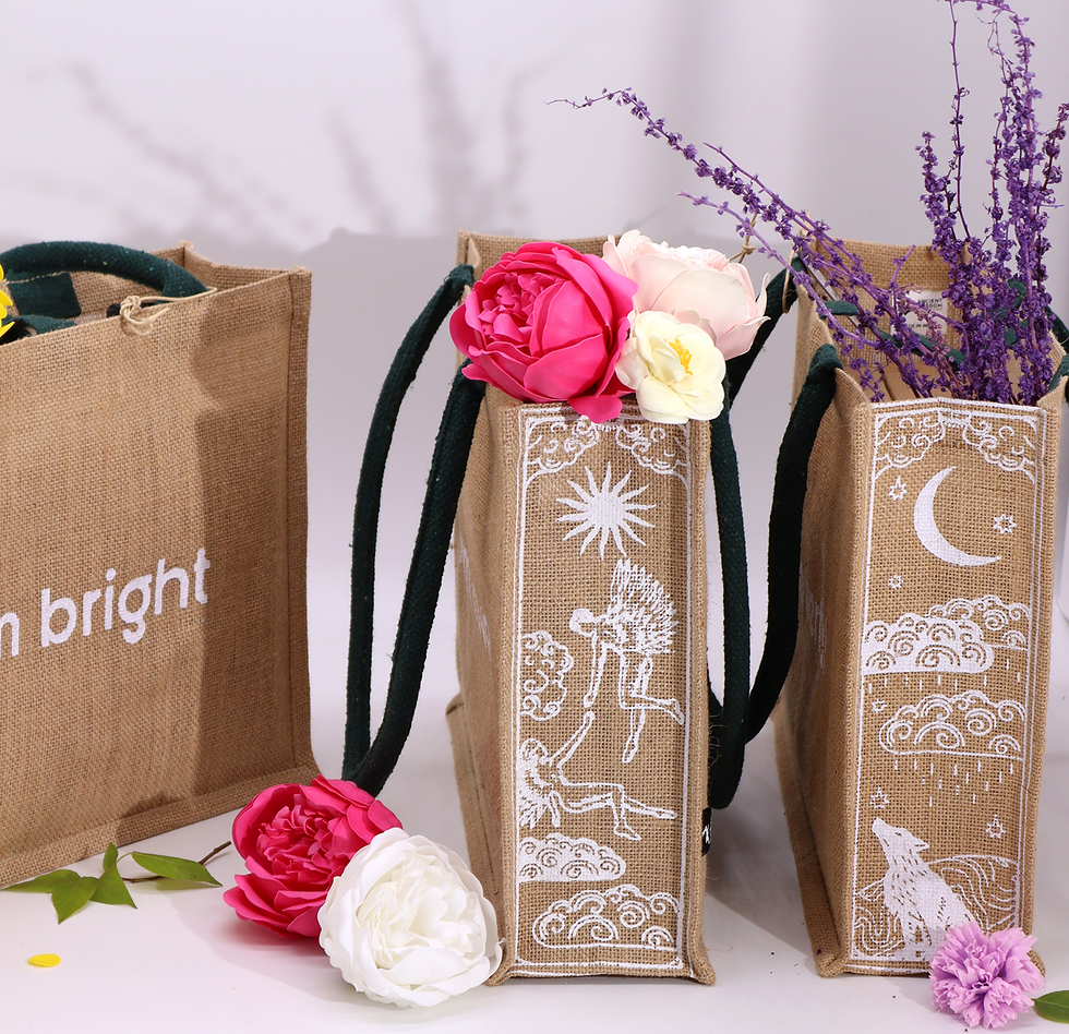 Miniatyrbilde: Romerike Smerteklinikk i Lillestrøm Shop Strie Totebag Tote Bag Handlenett Kurs Helhetlig Helse Behandling Nevrorefleksolog Terapeut Aromaterapi Samtaleterapeut Lipbalm Olje Eteriske Fotsalt