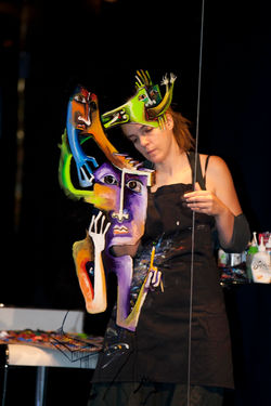 Karla Frechilla. Thinking Party