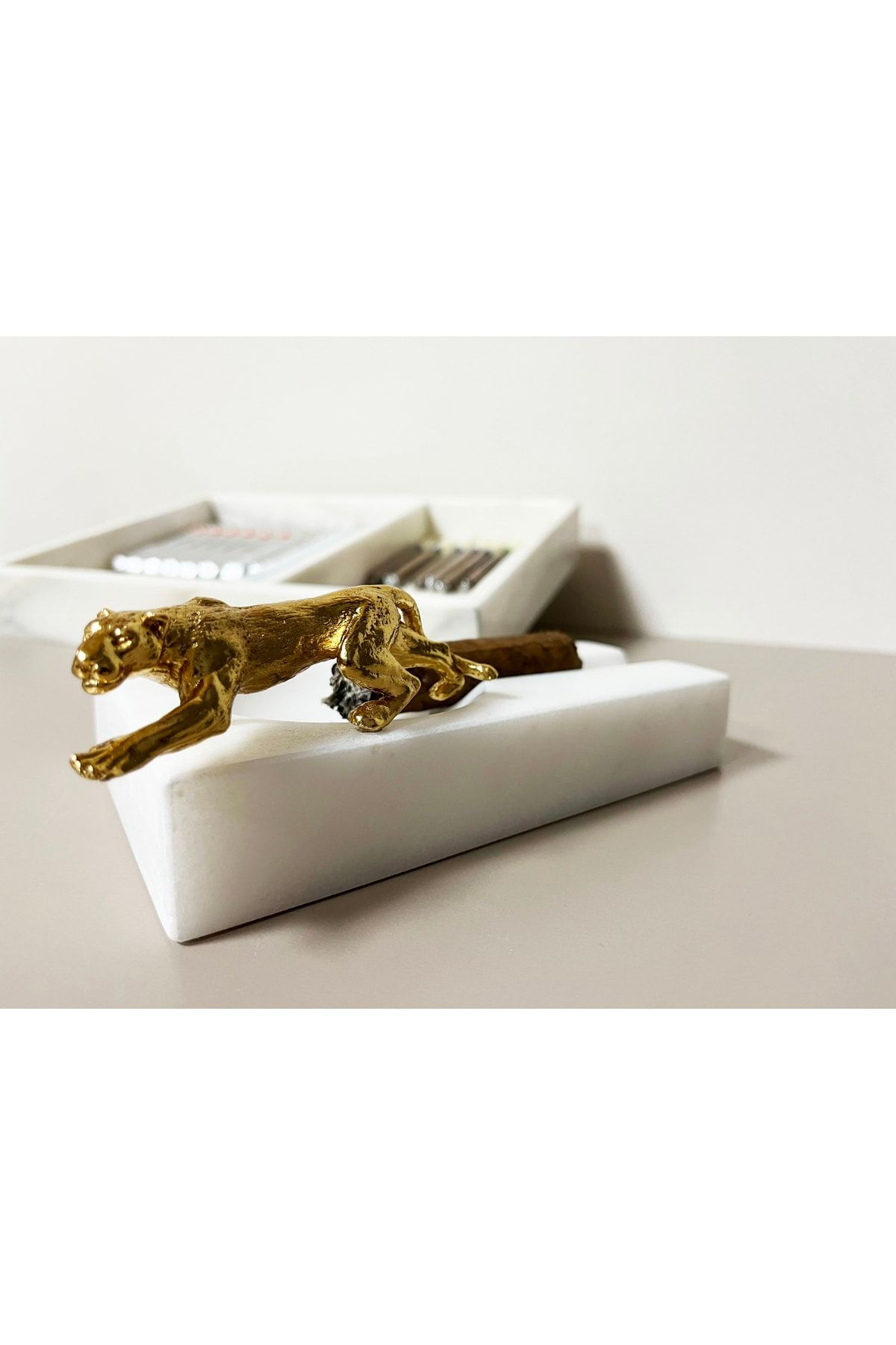 Natural White Marble Cigar Holder with Tiger Object