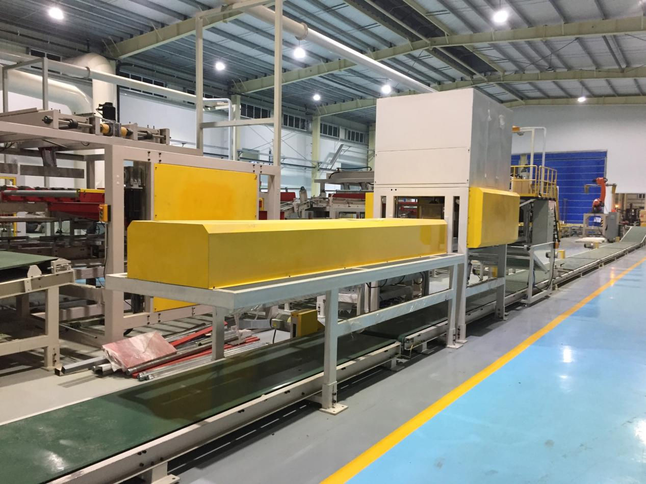 Mineral wool slab/board compression packaging machine