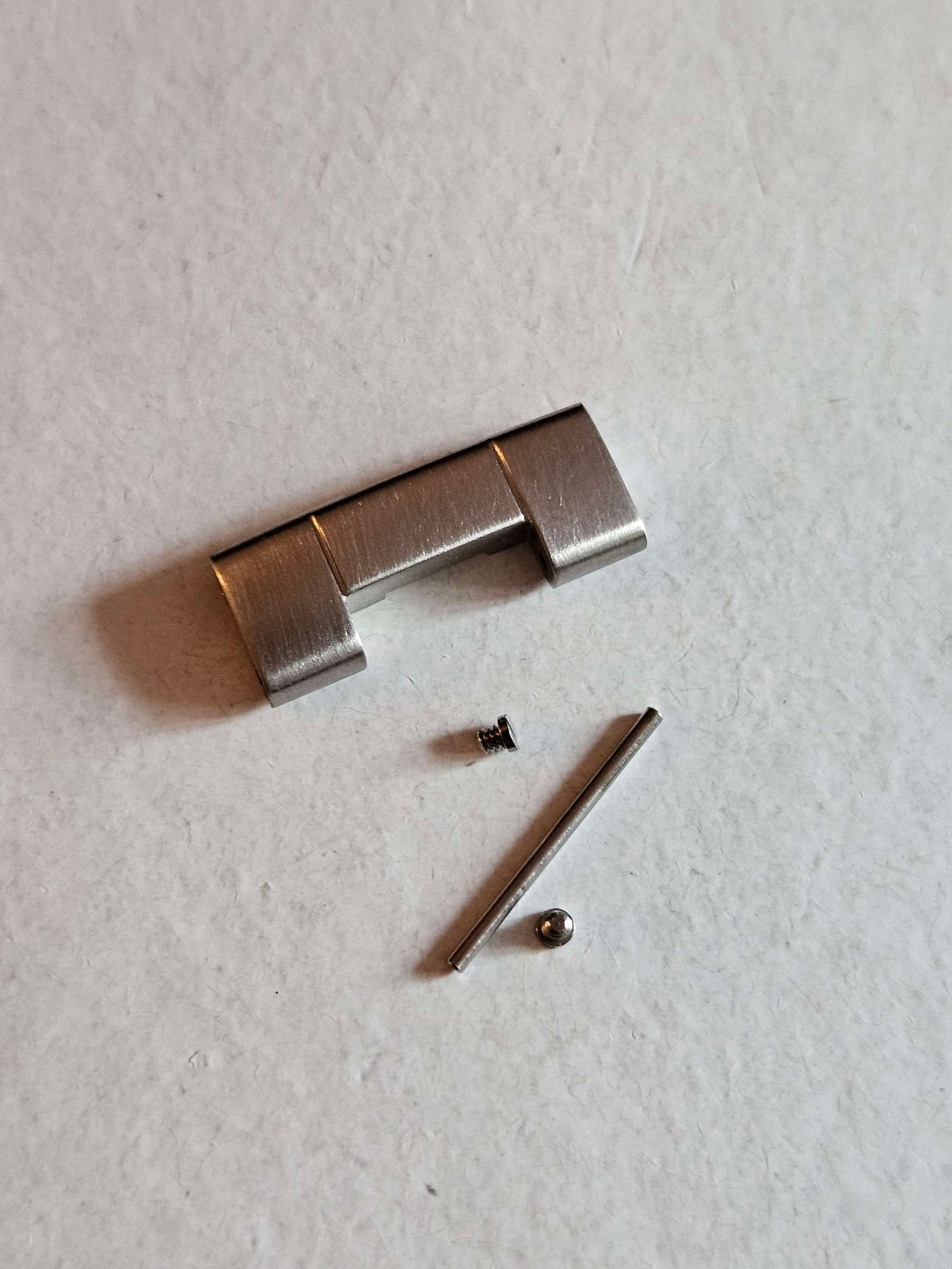 118st1590 GENUINE Omega Seamaster 20mm 1590 Steel Clasp Link