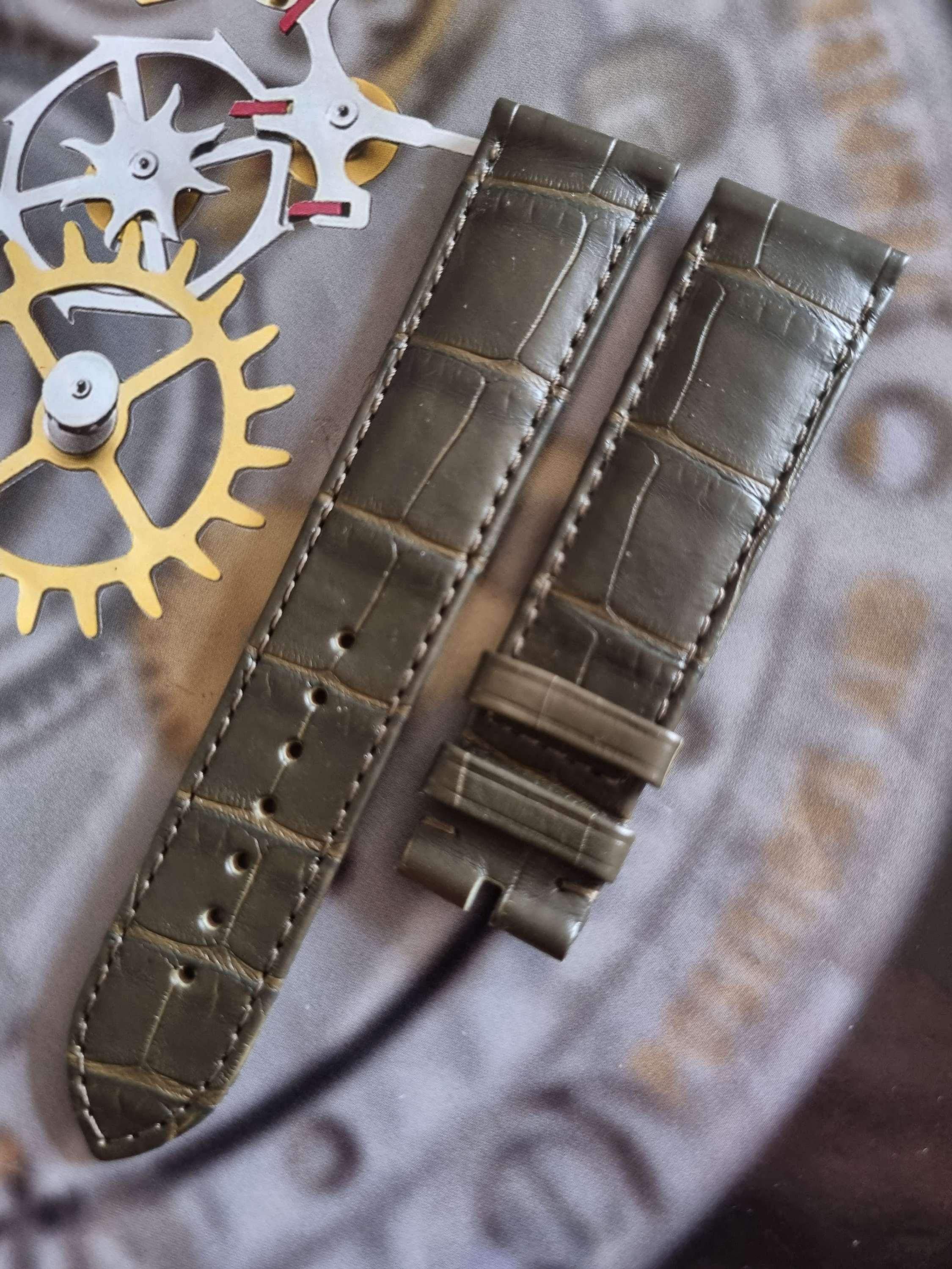 032CUZ010275 Omega Speedmaster 20mm KHAKI GREEN ALLIGATOR Pin Buckle Str