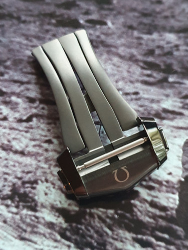 025CTZ002303 Omega Ceramic Titanium Dark Side of the Moon Black