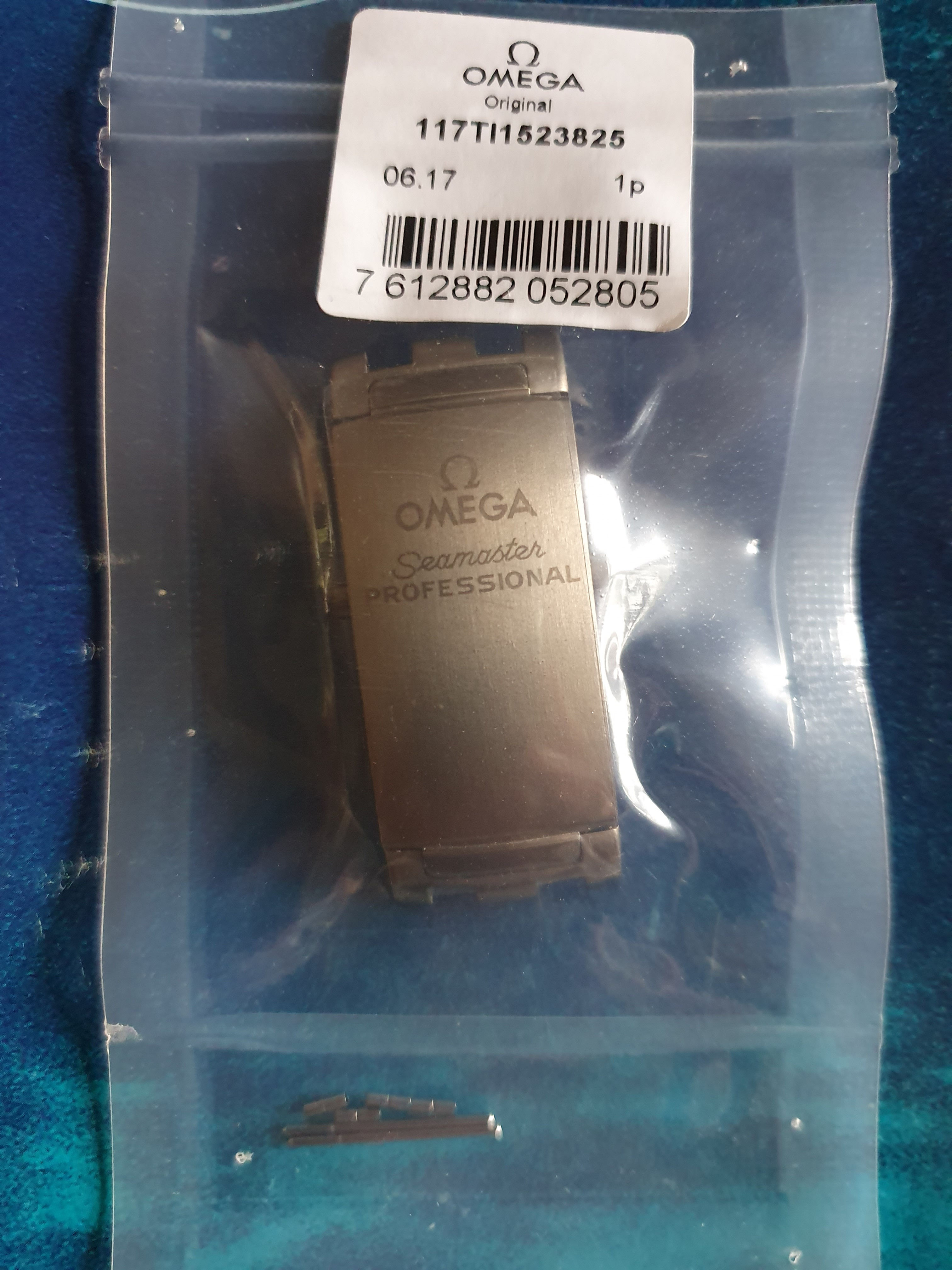 117ti1523825 Omega Seamaster Watch Titanium 1523-825 Bracelet Watch Clasp