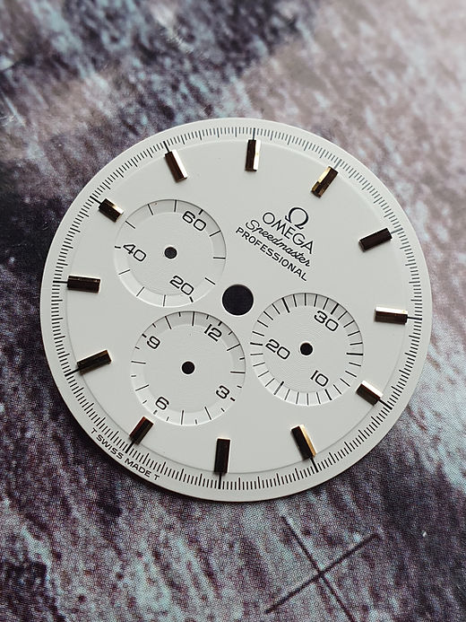 Speedmaster white dial store