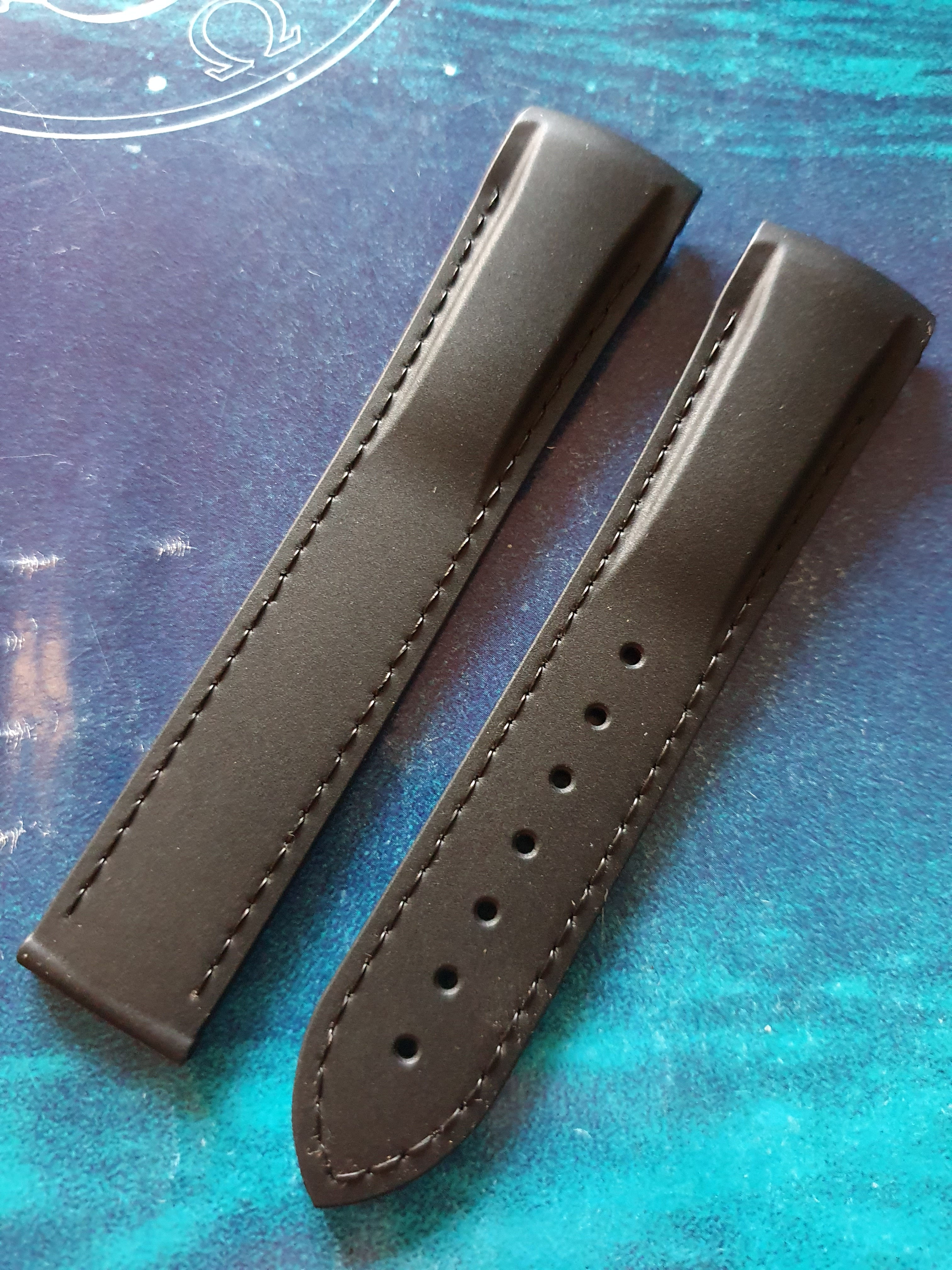 98000435 Omega Seamaster GMT Planet Ocean 21mm Black Rubber Str