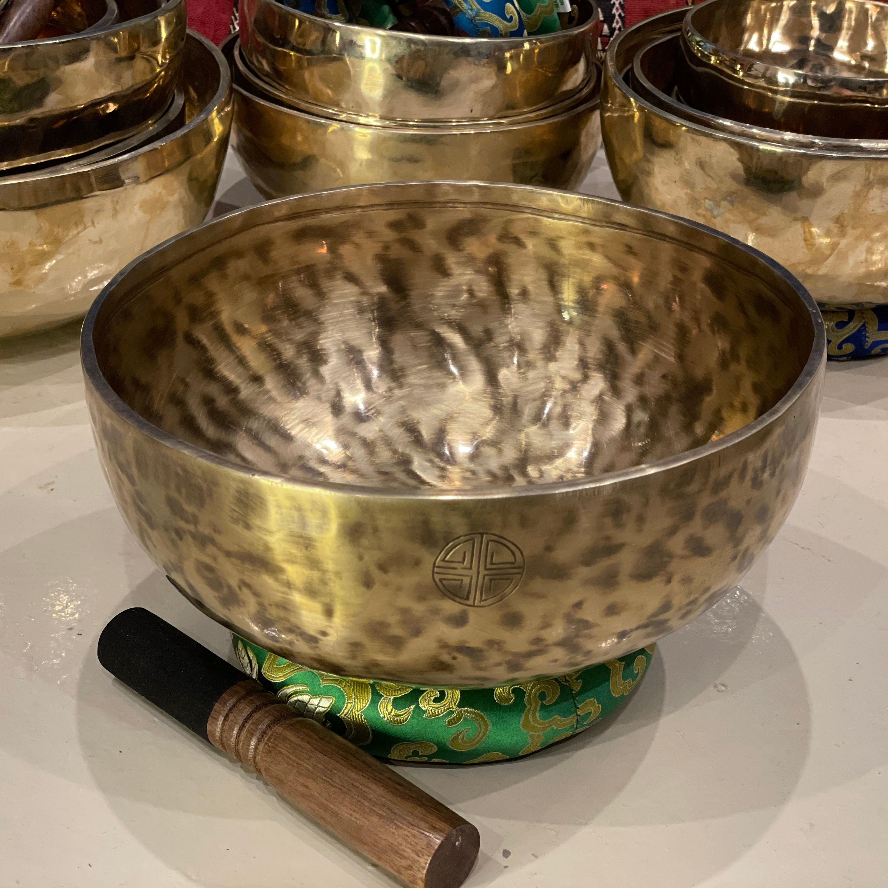 Full Moon - Tibetan Singing Bowl C note 24cm