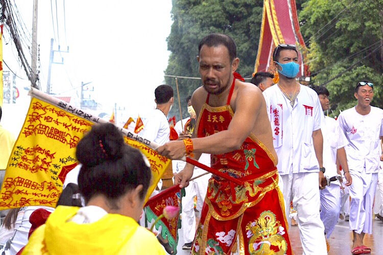 07 Oct. - Phuket Old Town,Thailand. A male Ma Song, blessing a devotee. - © jerraleen balais