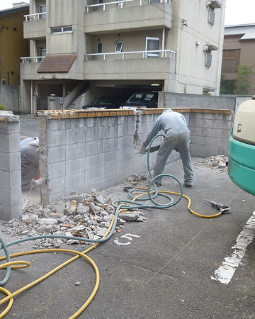 塀の解体