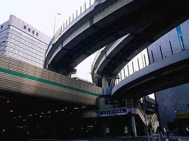 ビル・工場・橋など