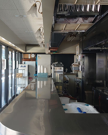 解体前の空き店舗