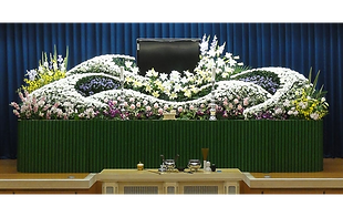 一般葬の祭壇