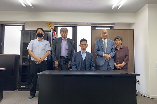 社員