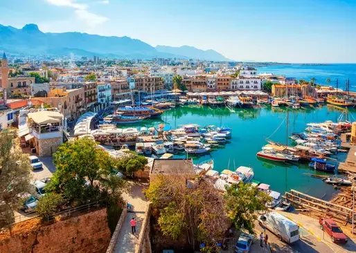 S'établir à Chypre : l'île méditerranéenne du bonheur
