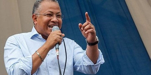 Hajo Andrianainarivelo : la perte des valeurs républicaines