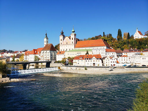Vivre et déménager à Steyr : entre tradition et innovation en Haute-Autriche