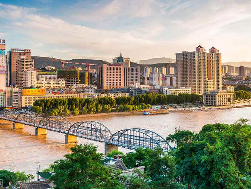 Lanzhou : entre la rivière jaune et les montagnes