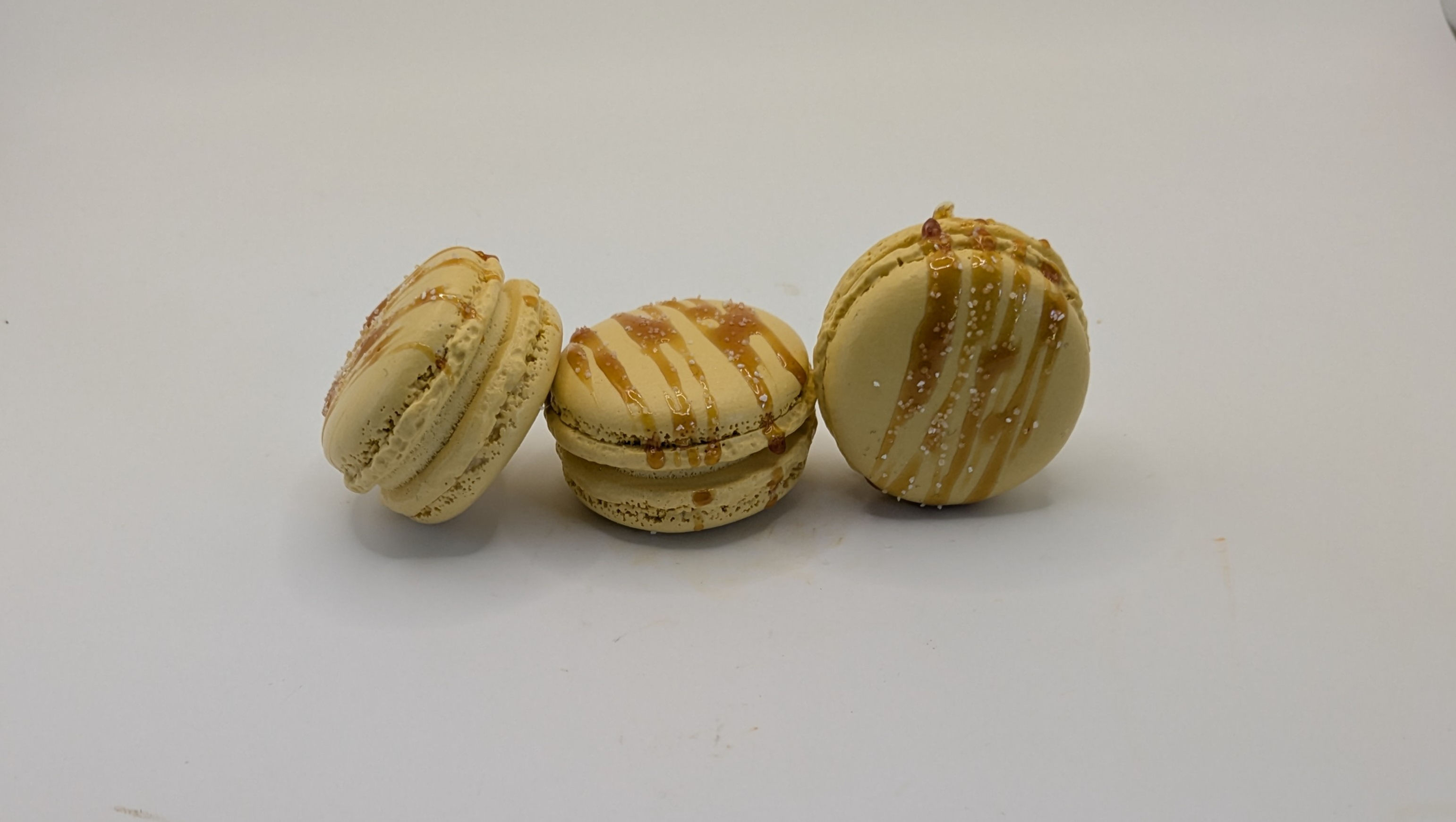 Fake Macarons -Salted Caramel (3)