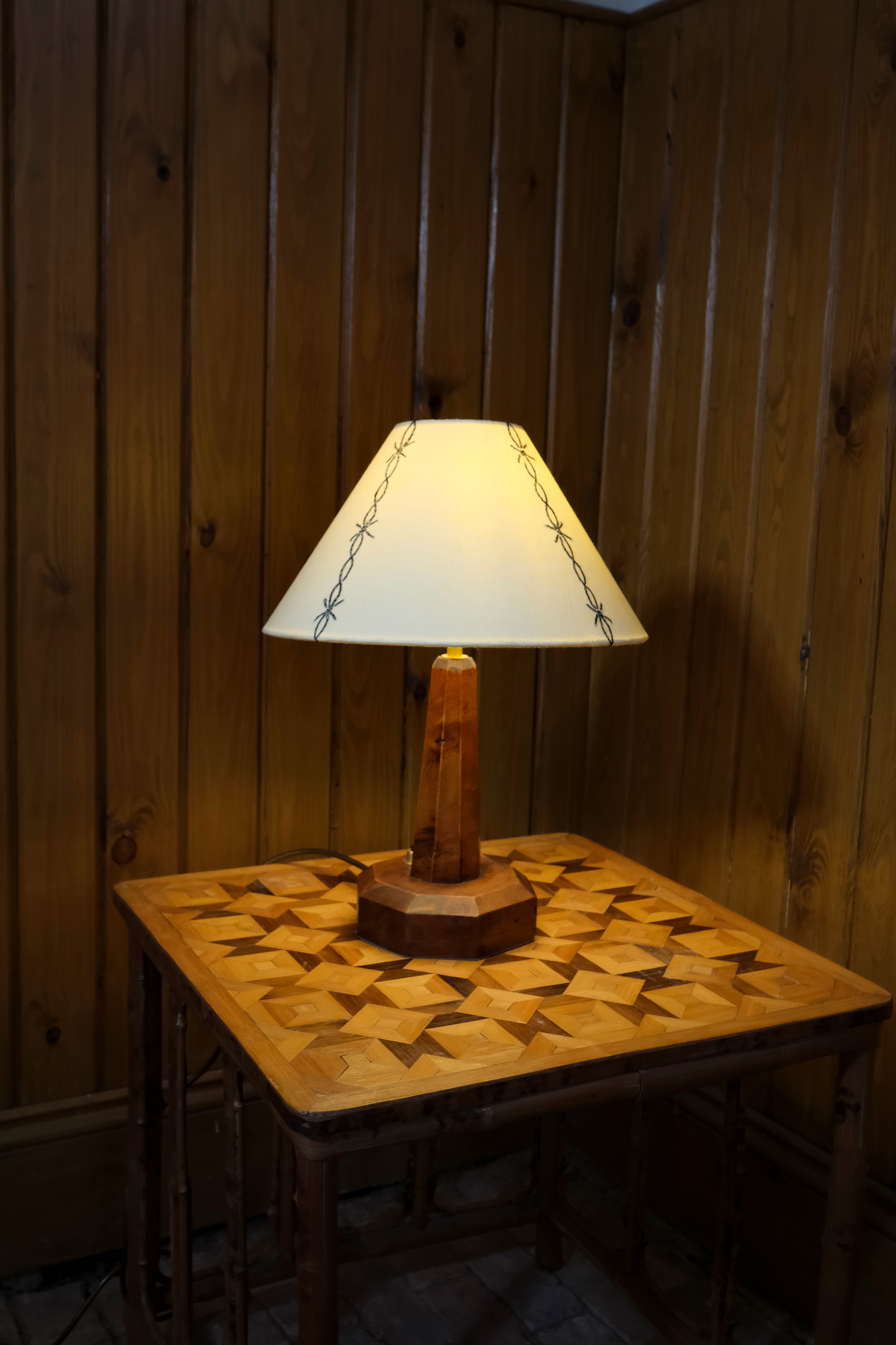 LARGE BARBED WIRE LAMPSHADE