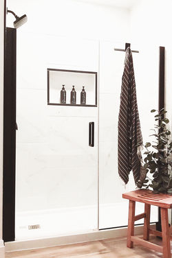 Zwep Upstairs Bathroom 2