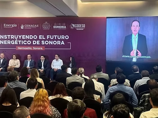 Gobernador Durazo lidera la transición energética en el país con Plan Sonora