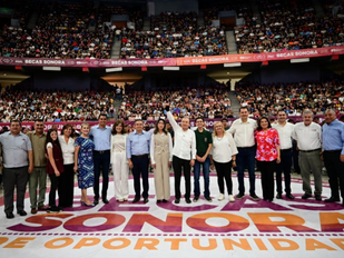 Gobernador Durazo cumple al beneficiar a más de 10 mil universitarios con becas académicas