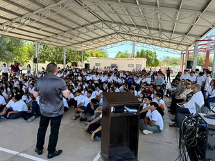 Llevan mensaje de prevención a estudiantes de la Telesecundaria “El Sahuaral”