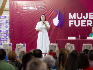 Gobierno de Sonora entrega insumos de gestión menstrual a escuelas de Hermosillo
