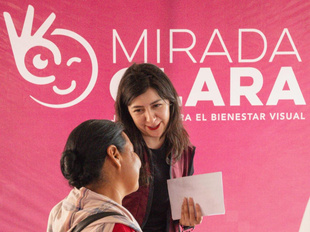 Gobierno de Sonora entrega más de mil lentes en el Poblado Miguel Alemán