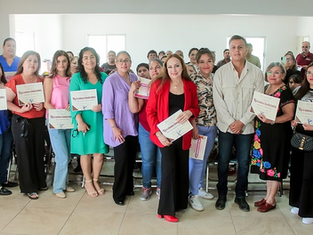 Concluye Ayuntamiento de Guaymas taller de Emprendimiento para la preparación de cupcakes y panadería
