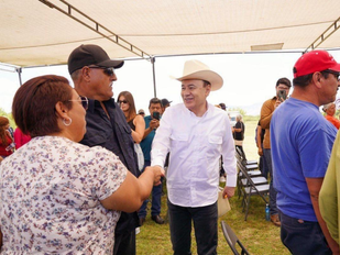 Entrega Gobernador Durazo escrituras a 250 familias de Hermosillo para garantizar certeza patrimonial