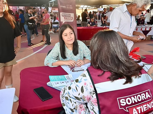 Con "Sonora Atiende" Gobernador Durazo lleva servicios gratuitos a la colonia Las Amapolas